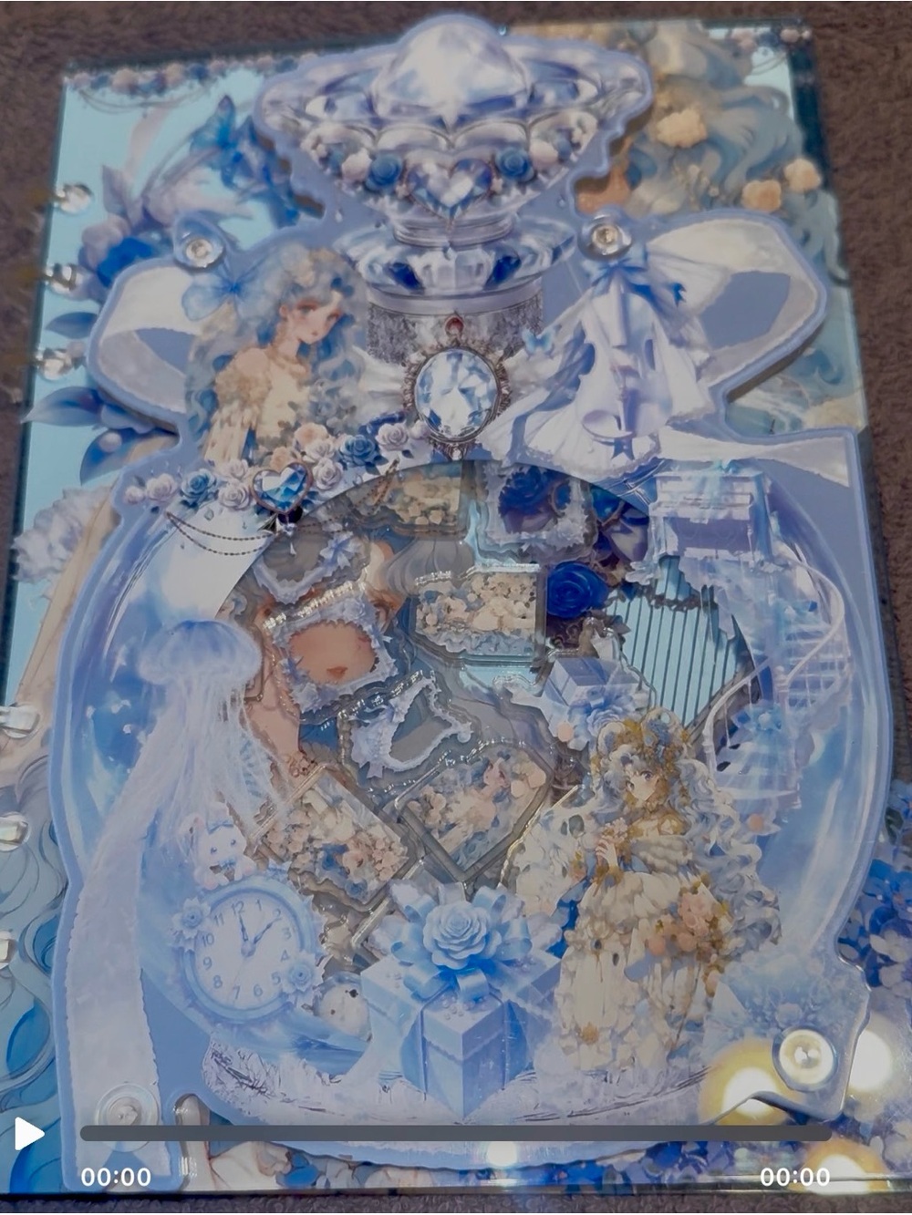 SAILOR MOON SHAKER BINDER comes with paper inside